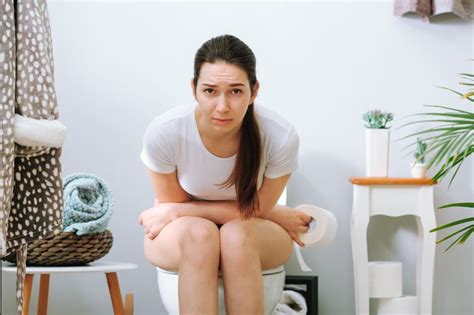 pooping girl video|Free Women Pooping On The Toilet Videos